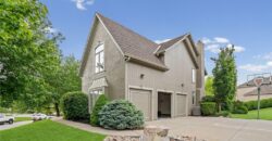 8011 Parkview Drive, Parkville, MO 64152