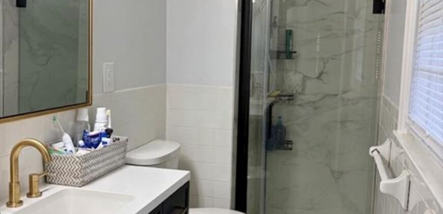 3504 NE 60th Street, Gladstone, MO 64119