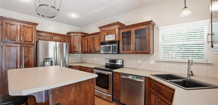 7807 NW Dalton Court, Kansas City, MO 64151