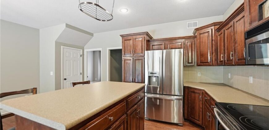 7807 NW Dalton Court, Kansas City, MO 64151