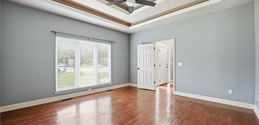 7807 NW Dalton Court, Kansas City, MO 64151