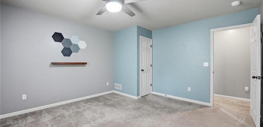 7807 NW Dalton Court, Kansas City, MO 64151