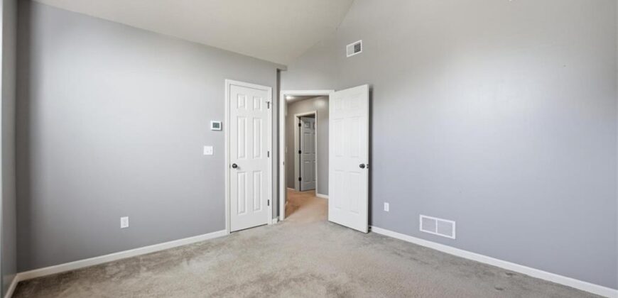 7807 NW Dalton Court, Kansas City, MO 64151