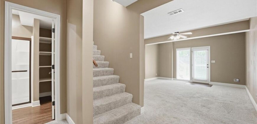 7807 NW Dalton Court, Kansas City, MO 64151