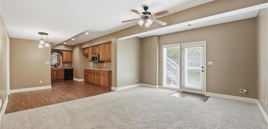 7807 NW Dalton Court, Kansas City, MO 64151