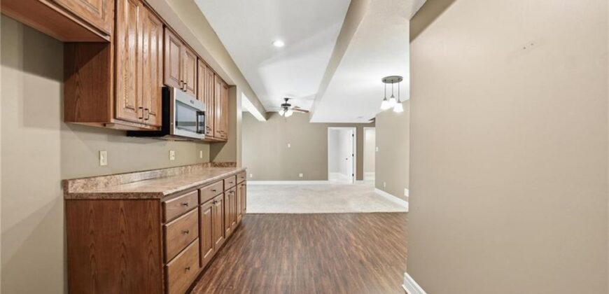 7807 NW Dalton Court, Kansas City, MO 64151