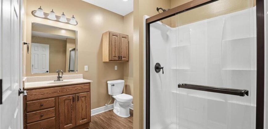 7807 NW Dalton Court, Kansas City, MO 64151