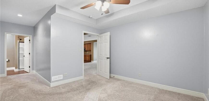7807 NW Dalton Court, Kansas City, MO 64151