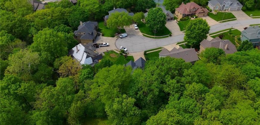 7807 NW Dalton Court, Kansas City, MO 64151