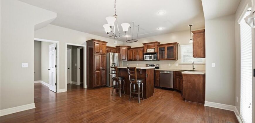 7807 NW Dalton Court, Kansas City, MO 64151