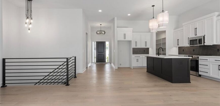 9737 N Lucerne Avenue, Kansas City, MO 64153