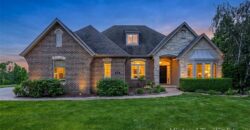8070 Green Glades Court, Parkville, MO 64152