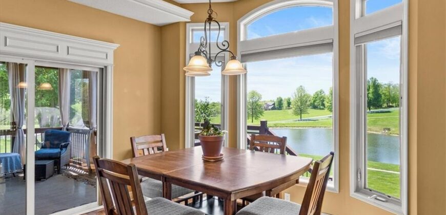 8070 Green Glades Court, Parkville, MO 64152