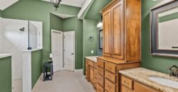 8070 Green Glades Court, Parkville, MO 64152