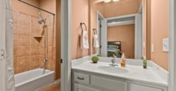 8070 Green Glades Court, Parkville, MO 64152