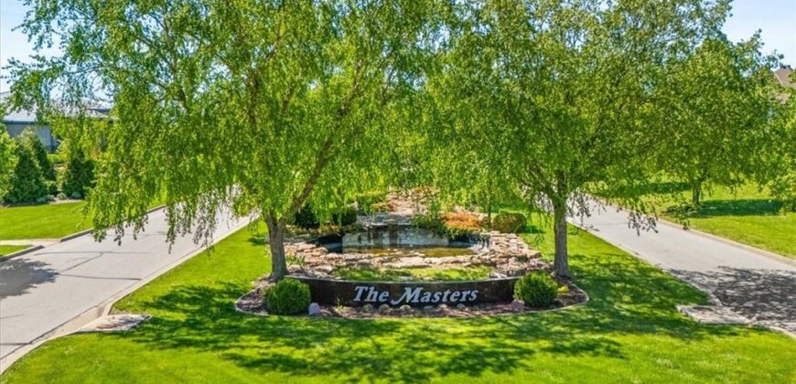 8070 Green Glades Court, Parkville, MO 64152