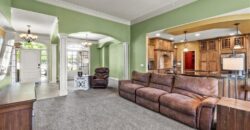 8070 Green Glades Court, Parkville, MO 64152