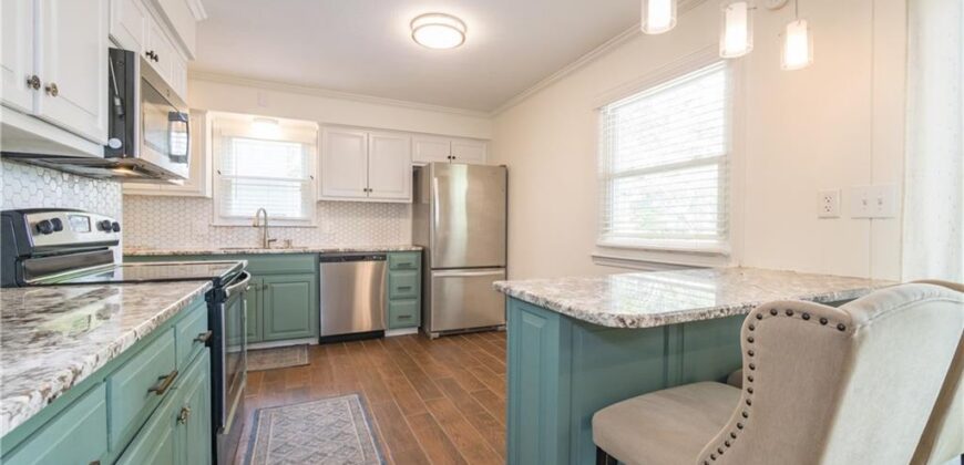 6807 NW Birch Lane, Kansas City, MO 64151