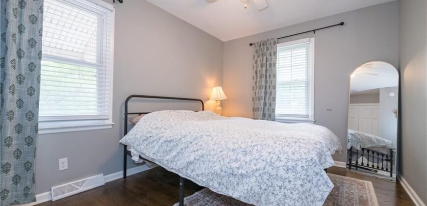 6807 NW Birch Lane, Kansas City, MO 64151