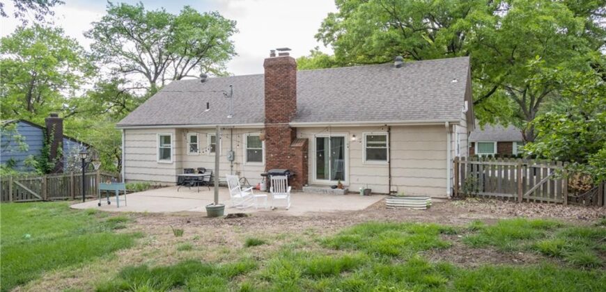 6807 NW Birch Lane, Kansas City, MO 64151