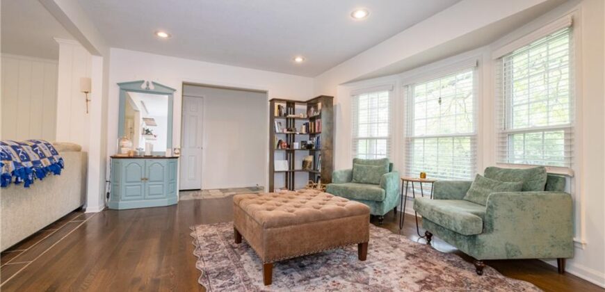 6807 NW Birch Lane, Kansas City, MO 64151