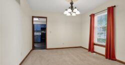 7417 N PARK Avenue, Gladstone, MO 64118