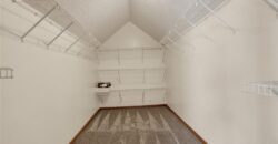 7417 N PARK Avenue, Gladstone, MO 64118