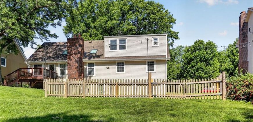 7417 N PARK Avenue, Gladstone, MO 64118