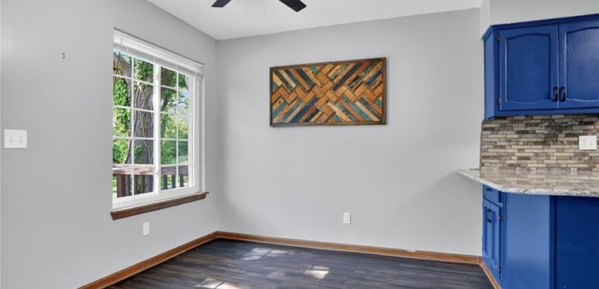 7417 N PARK Avenue, Gladstone, MO 64118