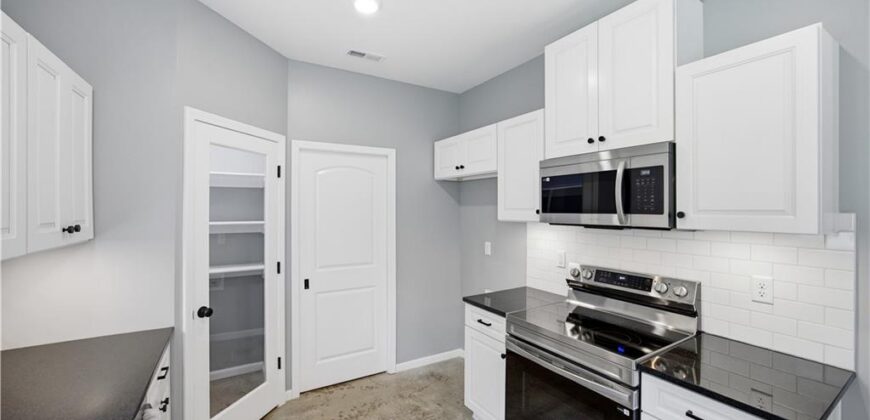 2944 N Highland Street, Avondale, MO 64117