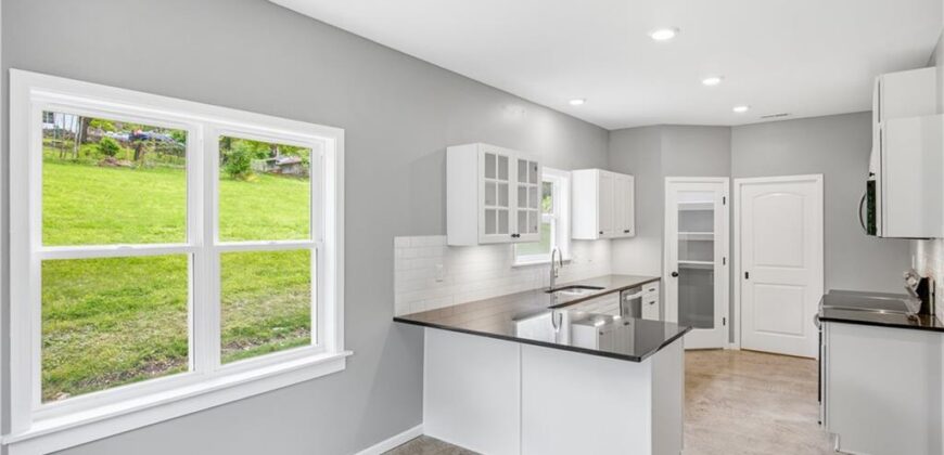 2944 N Highland Street, Avondale, MO 64117