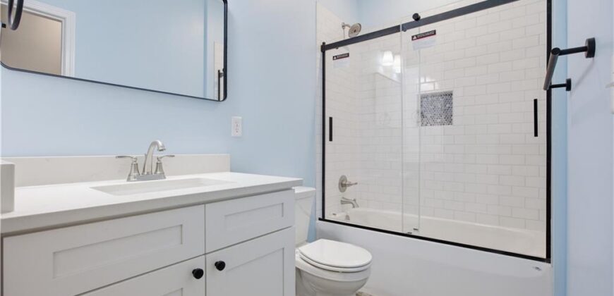2944 N Highland Street, Avondale, MO 64117