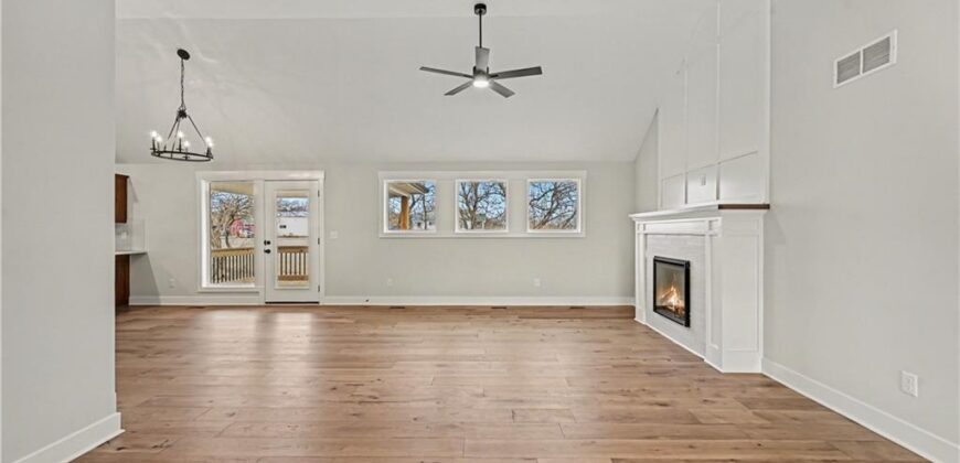 12406 Morgan Street, Excelsior Springs, MO 64024
