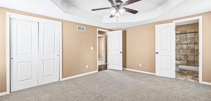 920 NE 108th Street, Kansas City, MO 64155