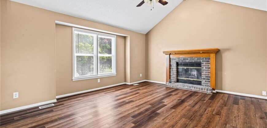 920 NE 108th Street, Kansas City, MO 64155