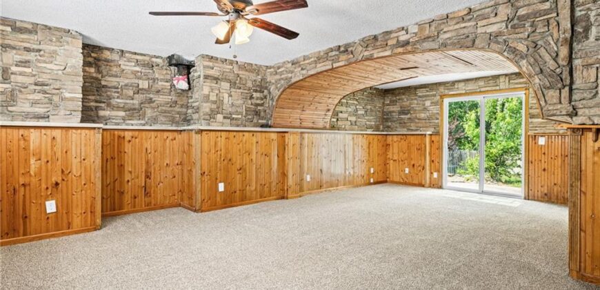 920 NE 108th Street, Kansas City, MO 64155