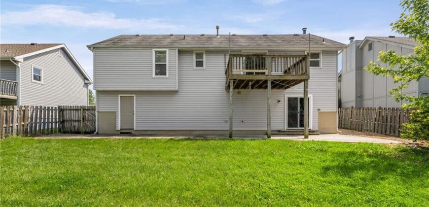 920 NE 108th Street, Kansas City, MO 64155