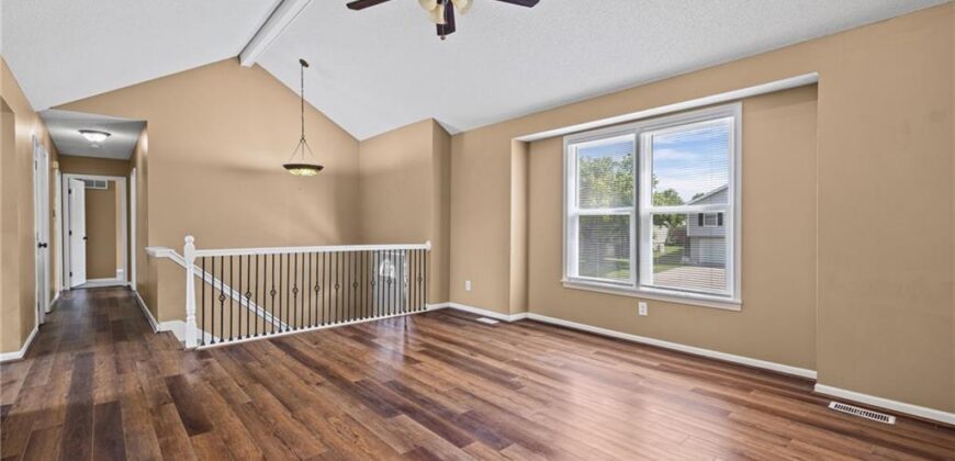 920 NE 108th Street, Kansas City, MO 64155