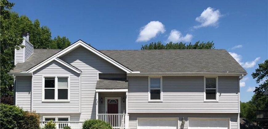 920 NE 108th Street, Kansas City, MO 64155