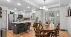 8126 NW 77th Court, Kansas City, MO 64152