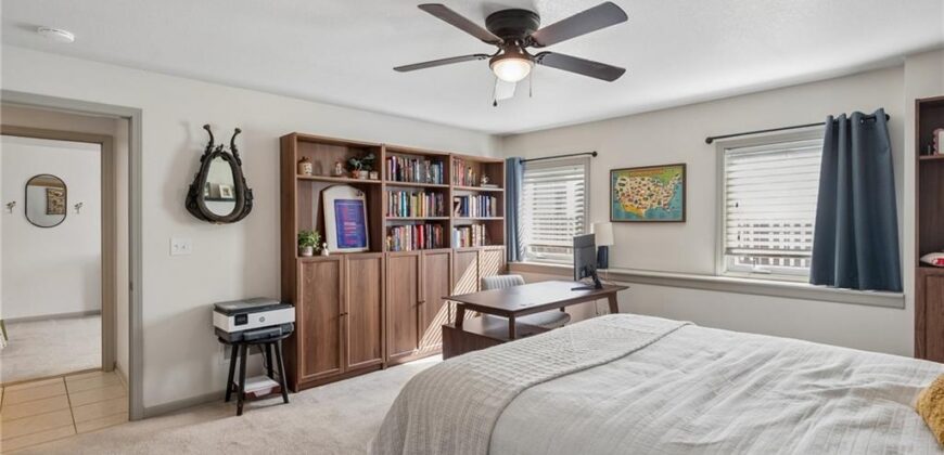 8126 NW 77th Court, Kansas City, MO 64152