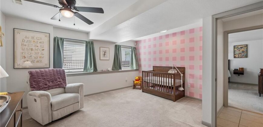 8126 NW 77th Court, Kansas City, MO 64152
