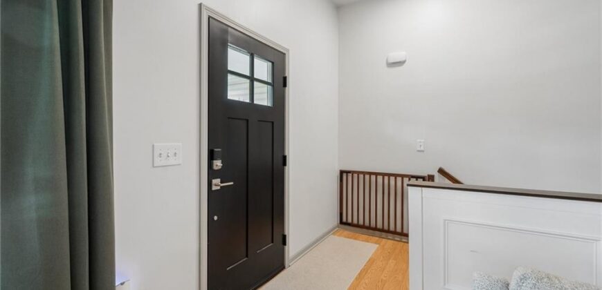 8126 NW 77th Court, Kansas City, MO 64152