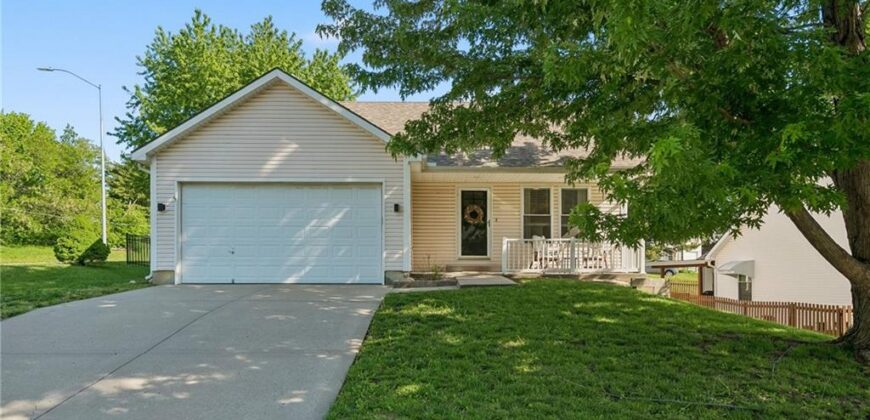 8126 NW 77th Court, Kansas City, MO 64152