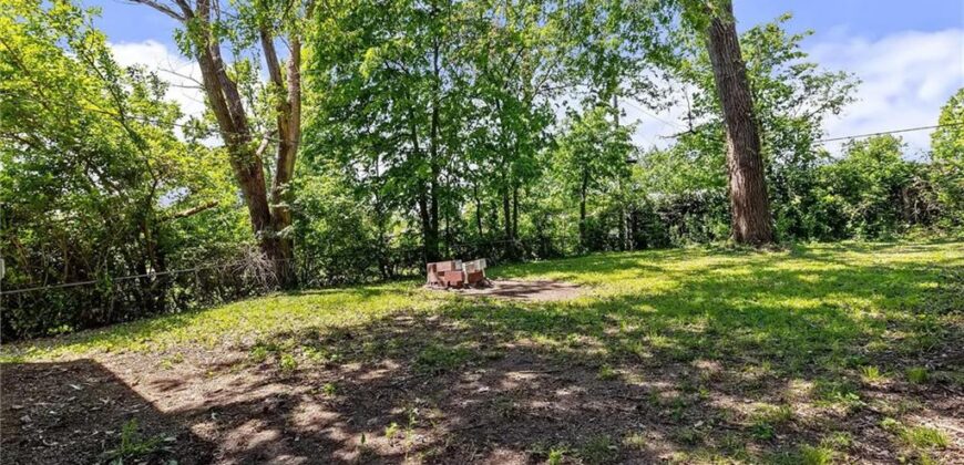 202 N Titus Avenue, Excelsior Springs, MO 64024