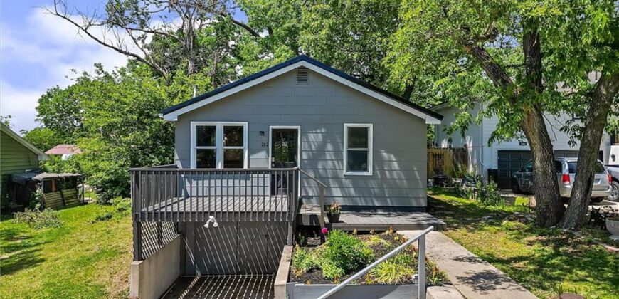 202 N Titus Avenue, Excelsior Springs, MO 64024