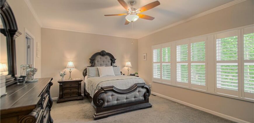 1913 Cemco Drive, Liberty, MO 64068