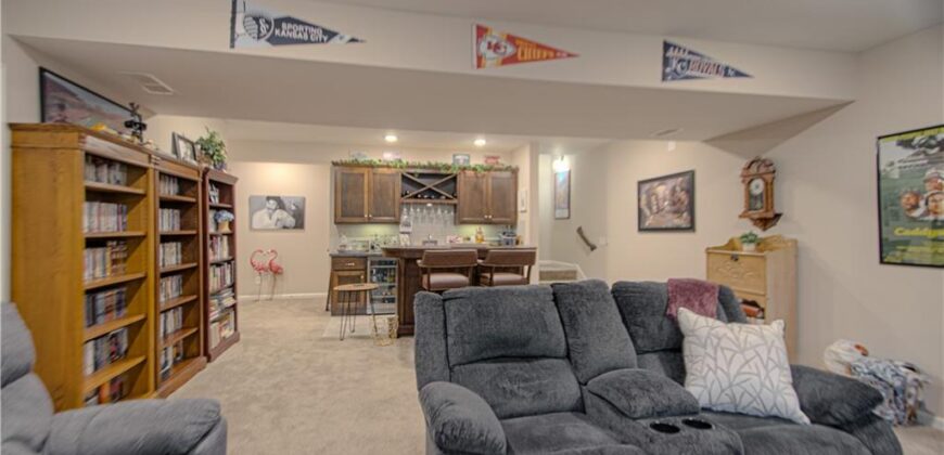 1913 Cemco Drive, Liberty, MO 64068