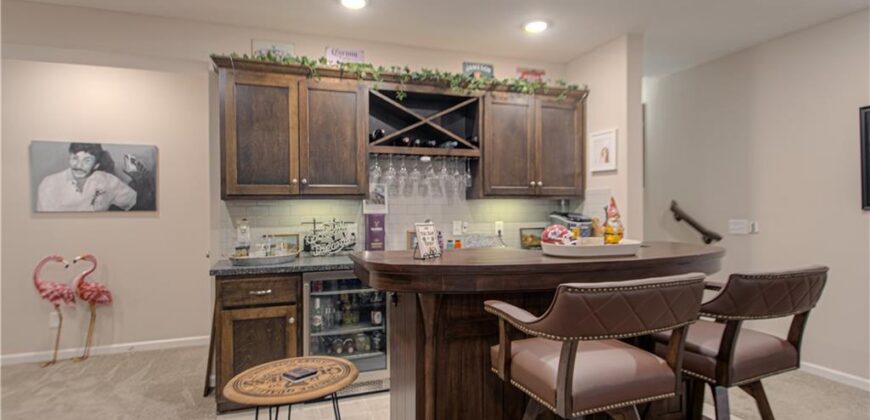 1913 Cemco Drive, Liberty, MO 64068