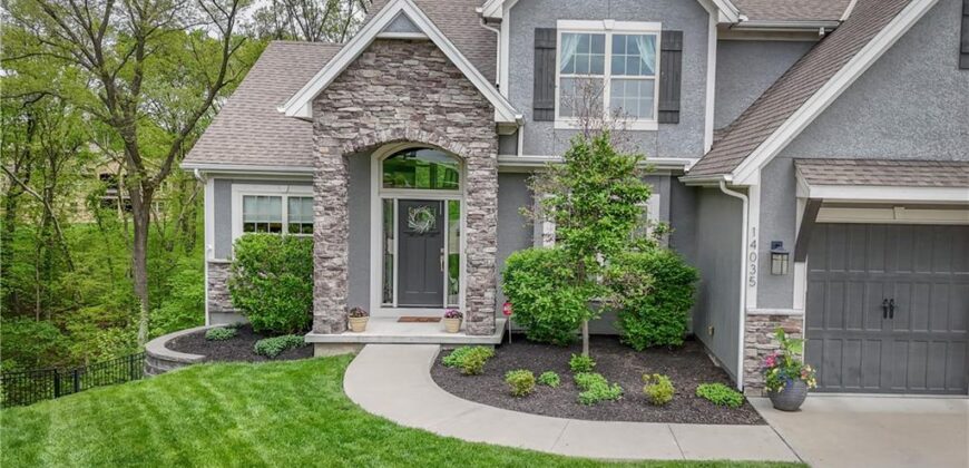 14035 Trail Creek Court, Parkville, MO 64152